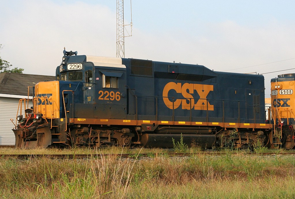 CSX 2296 part of yard power